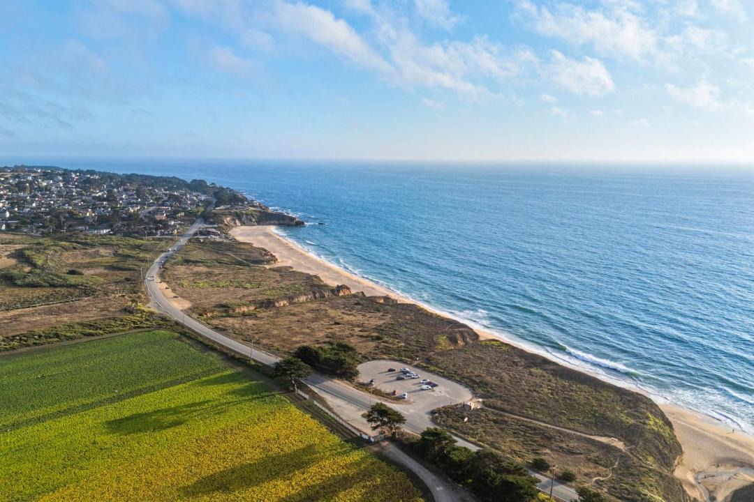 Photo of Others in Montara