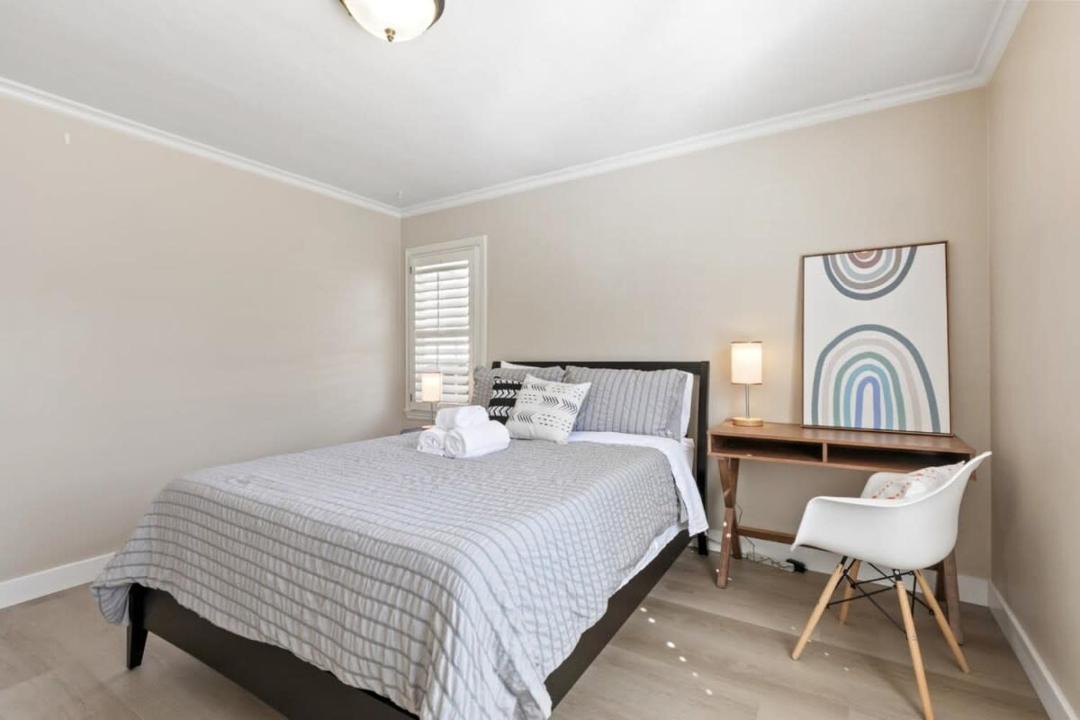 Photo of Bedroom in North Central