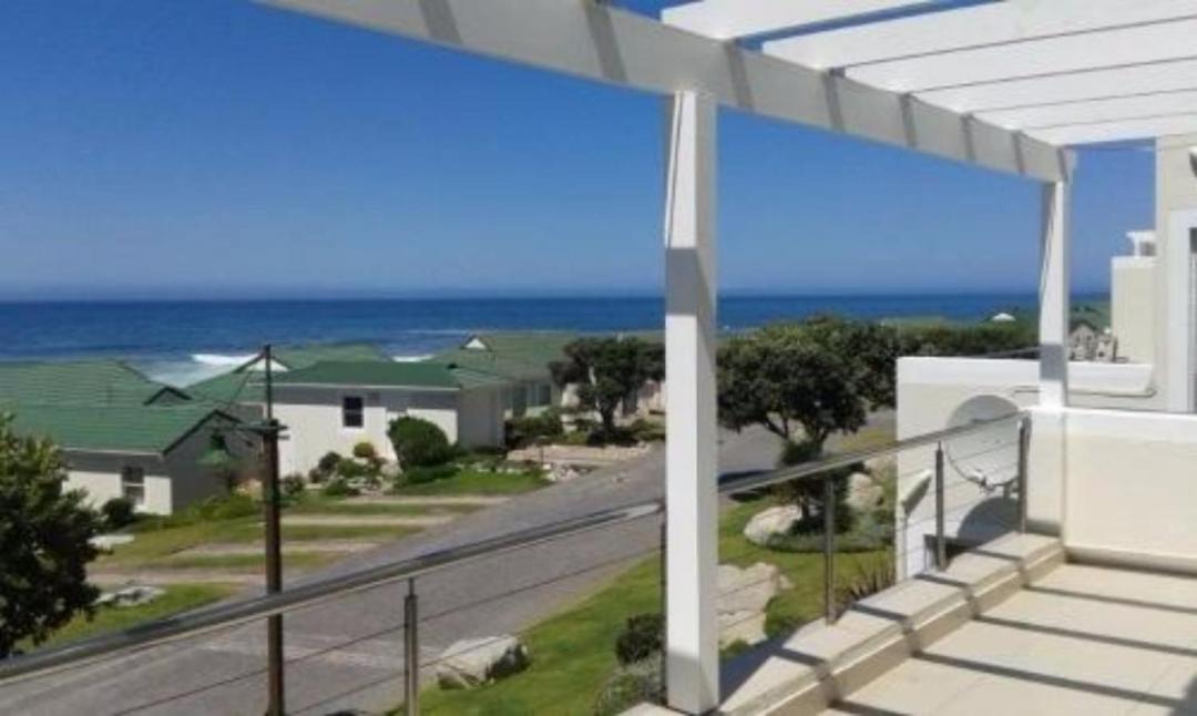 Photo of Patio Balcony in Westcliff