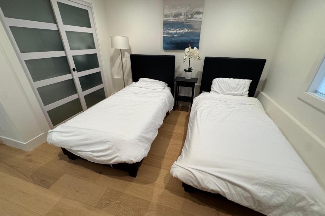 Photo of Bedroom in Outer Mission