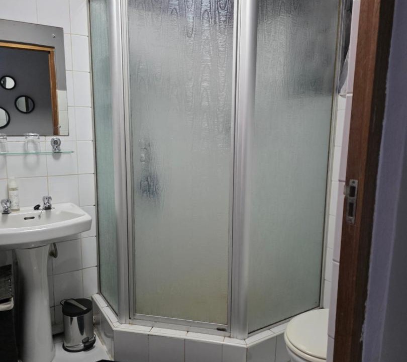 Photo of Bathroom in Trafalgar