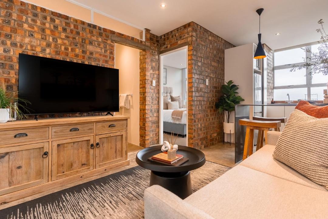 Photo of Livingroom in Three Anchor Bay