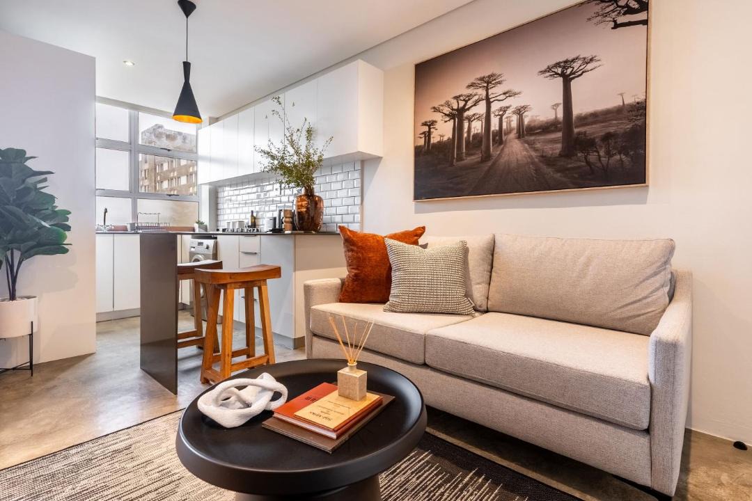 Photo of Livingroom in Three Anchor Bay