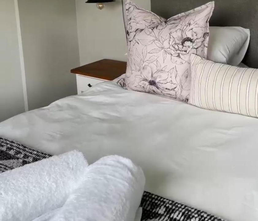 Photo of Bedroom in Mid Illovo