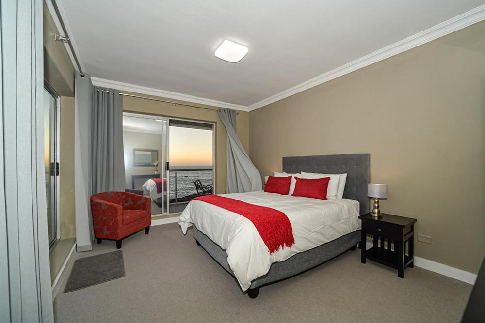 Photo of Others in Yzerfontein