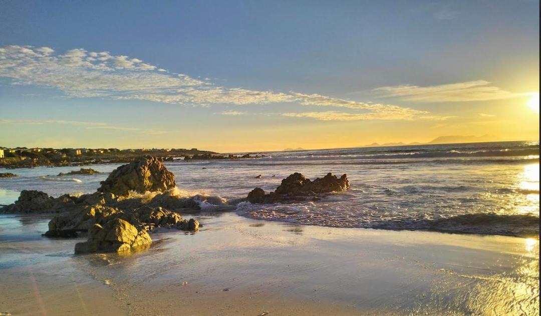 Photo of Others in Pringle Bay