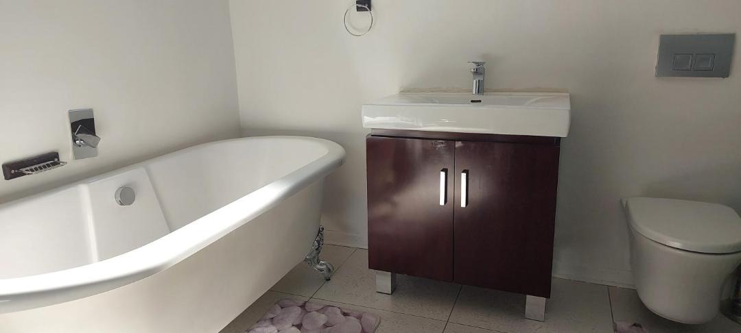 Photo of Bathroom in Universitas