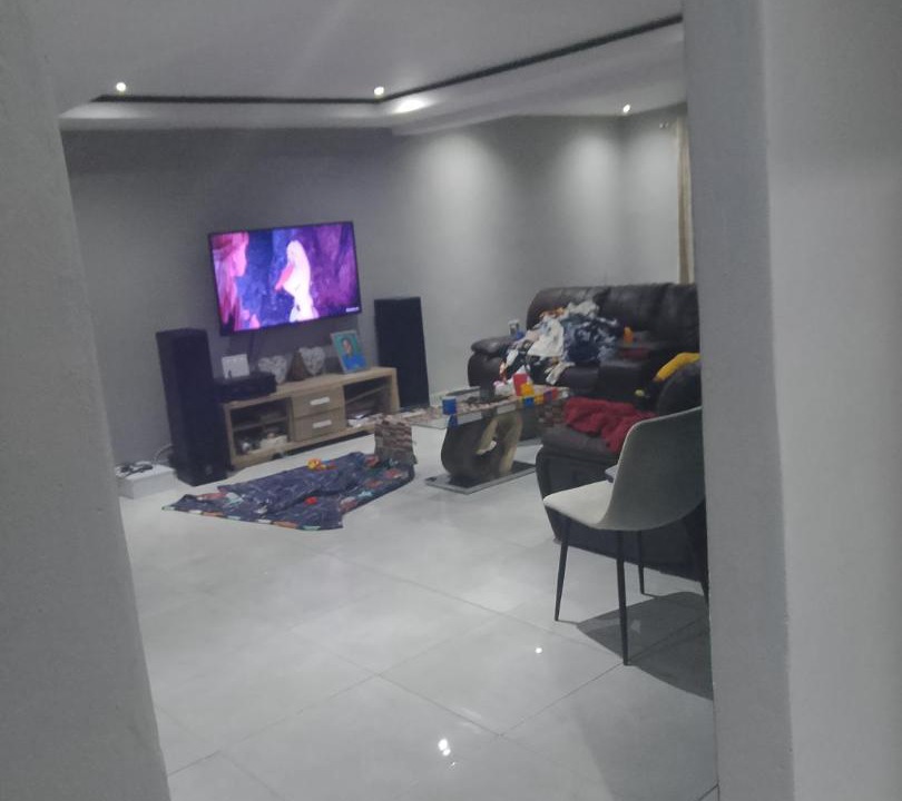 Photo of Livingroom in Bushbuckridge