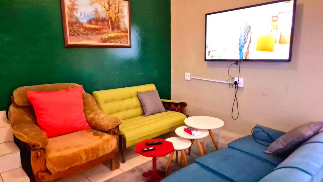 Photo of Livingroom in Greater Johannesburg Metropolitan Area