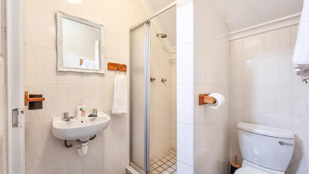 Photo of Bathroom in Drakenstein
