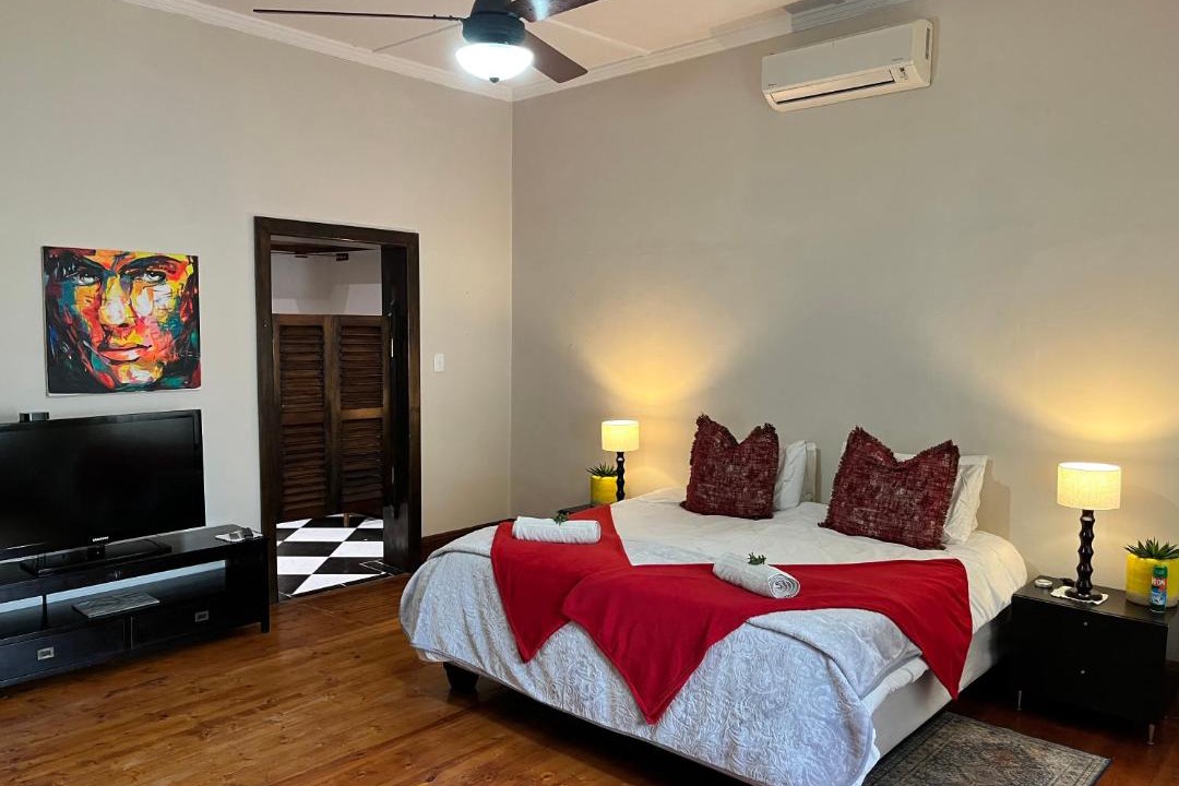 Photo of Bedroom in Graaff-Reinet