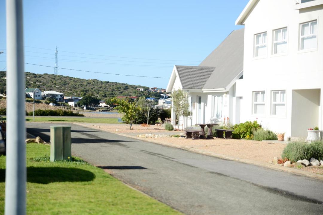 Photo of Others in Still Bay