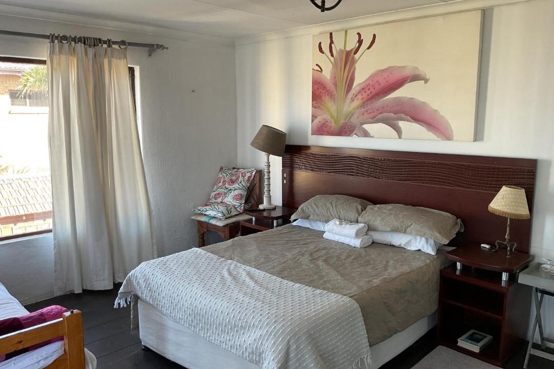 Photo of Bedroom in Amanzimtoti