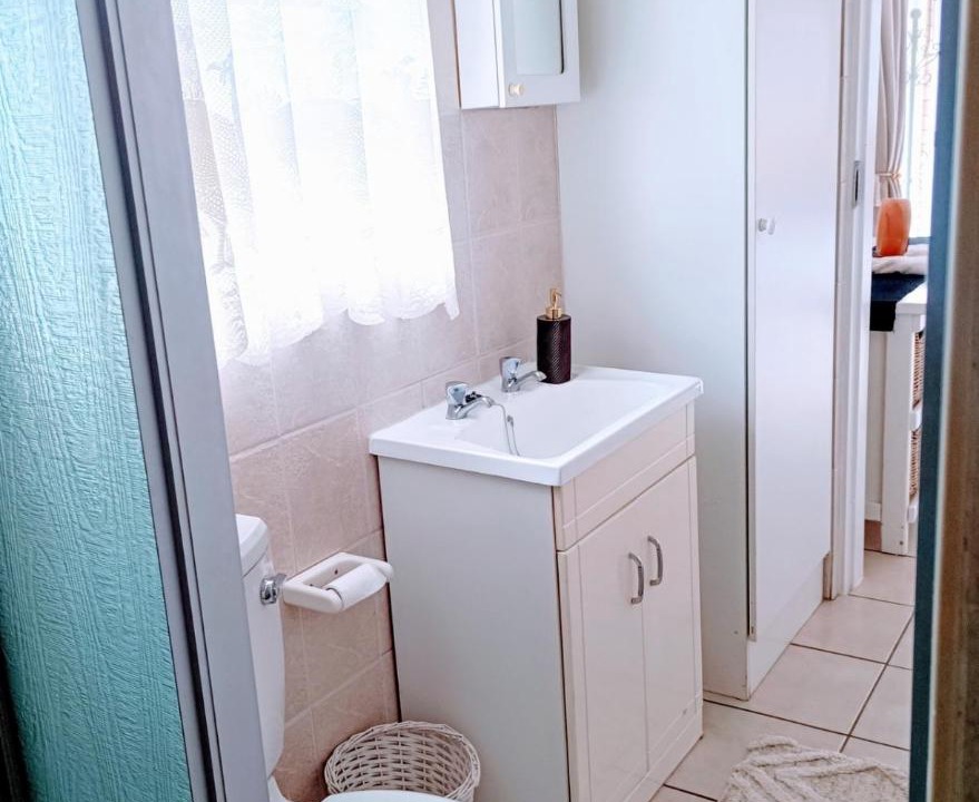 Photo of Bathroom in Greater Johannesburg Metropolitan Area