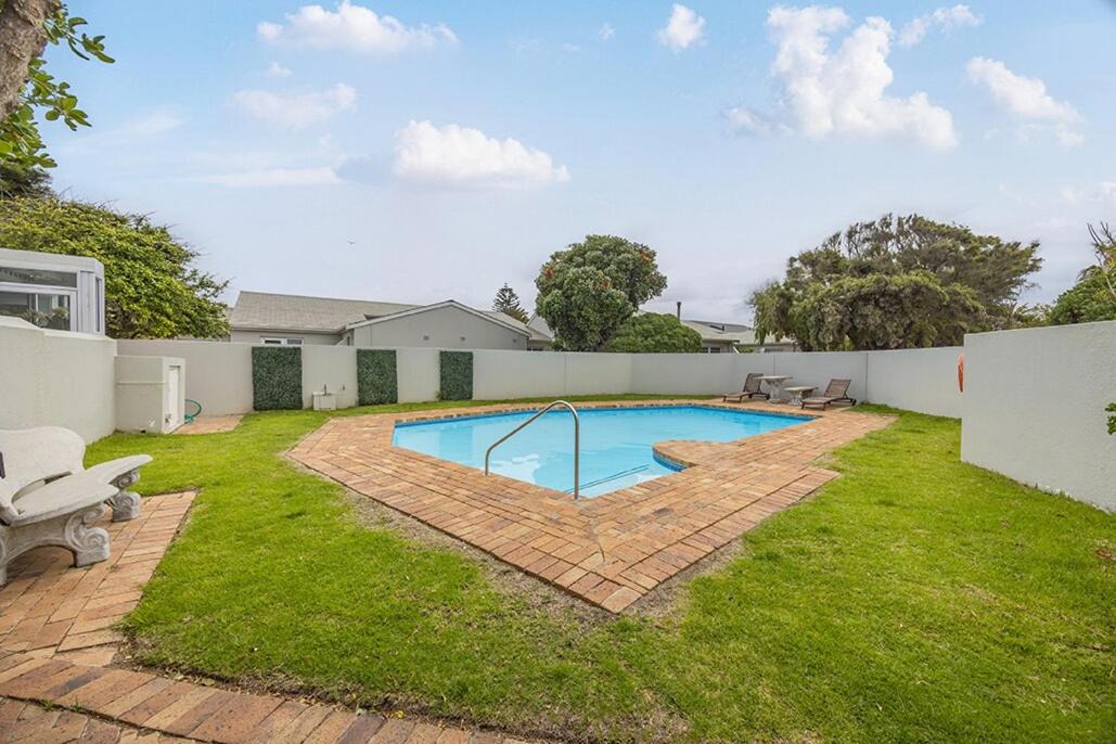 Photo of Others in Milnerton
