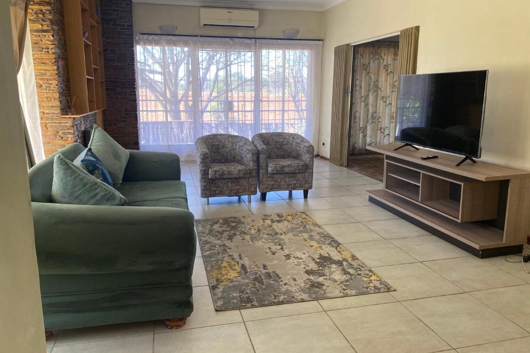 Photo of Livingroom in Lynnwood