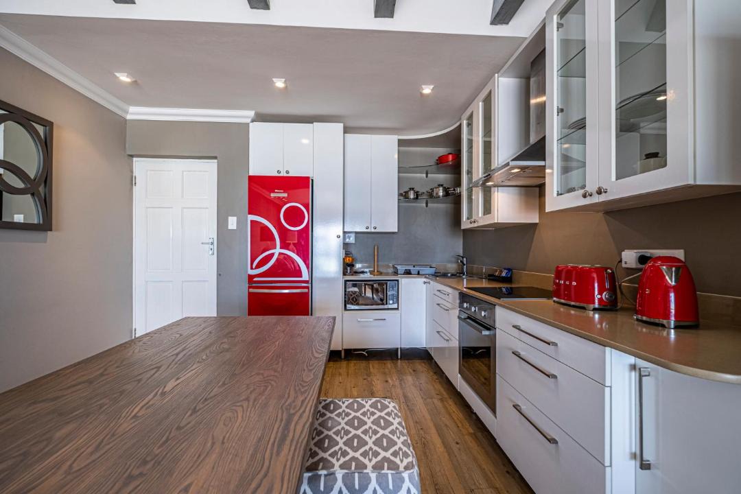 Photo of Kitchen in Pollok Beach