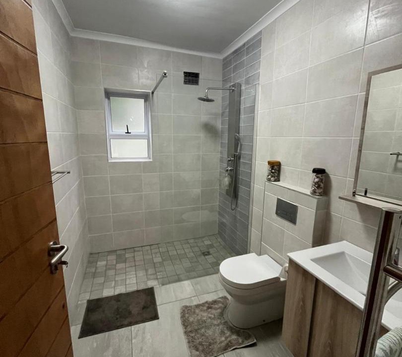 Photo of Bathroom in Glentana