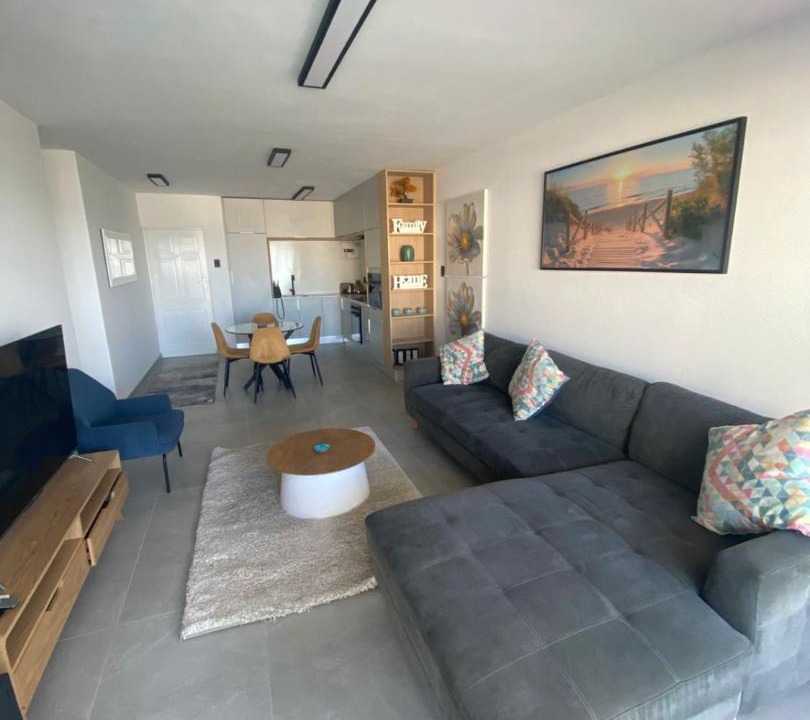 Photo of Livingroom in Pollok Beach