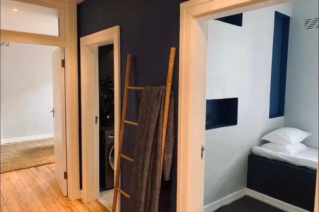 Photo of Bedroom in Three Anchor Bay