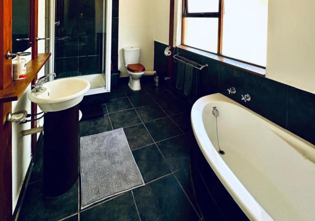 Photo of Bathroom in Helderberg Rural