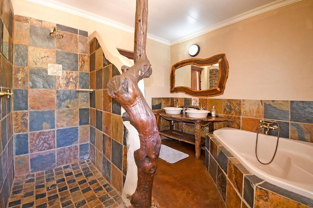 Photo of Bathroom in Leeupoort