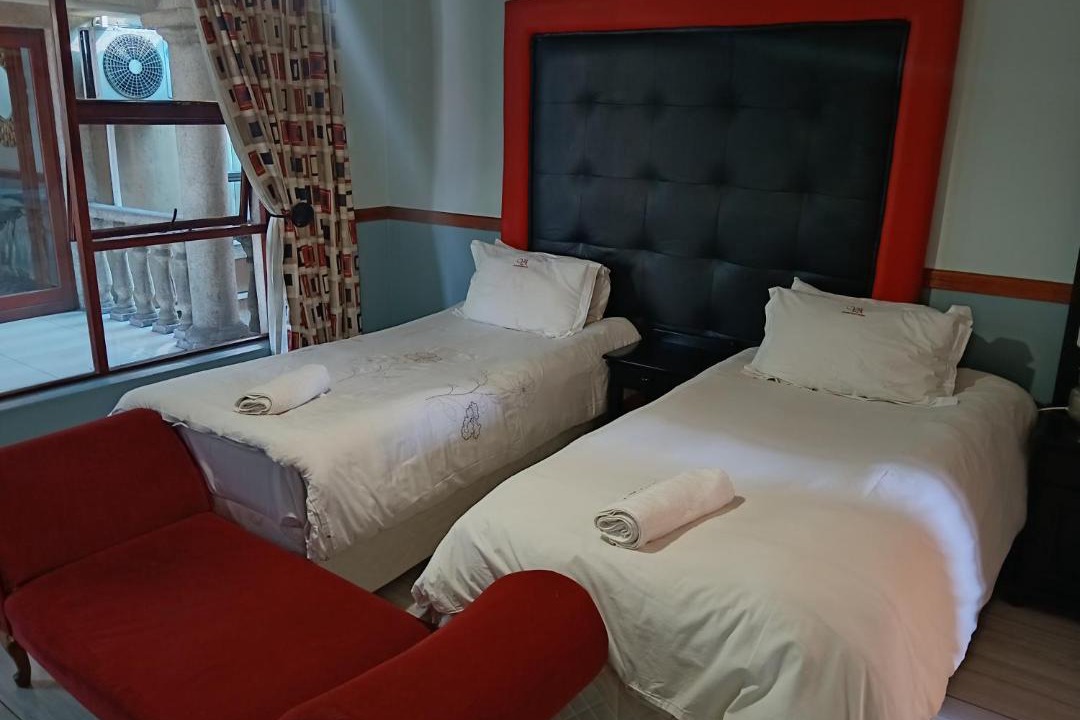 Photo of Bedroom in Emalahleni