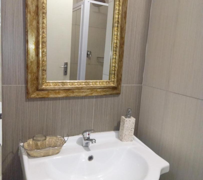 Photo of Bathroom in Parys