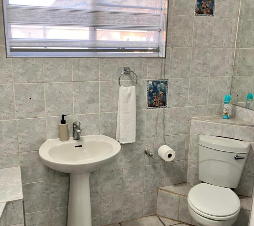 Photo of Bathroom in Gonubie