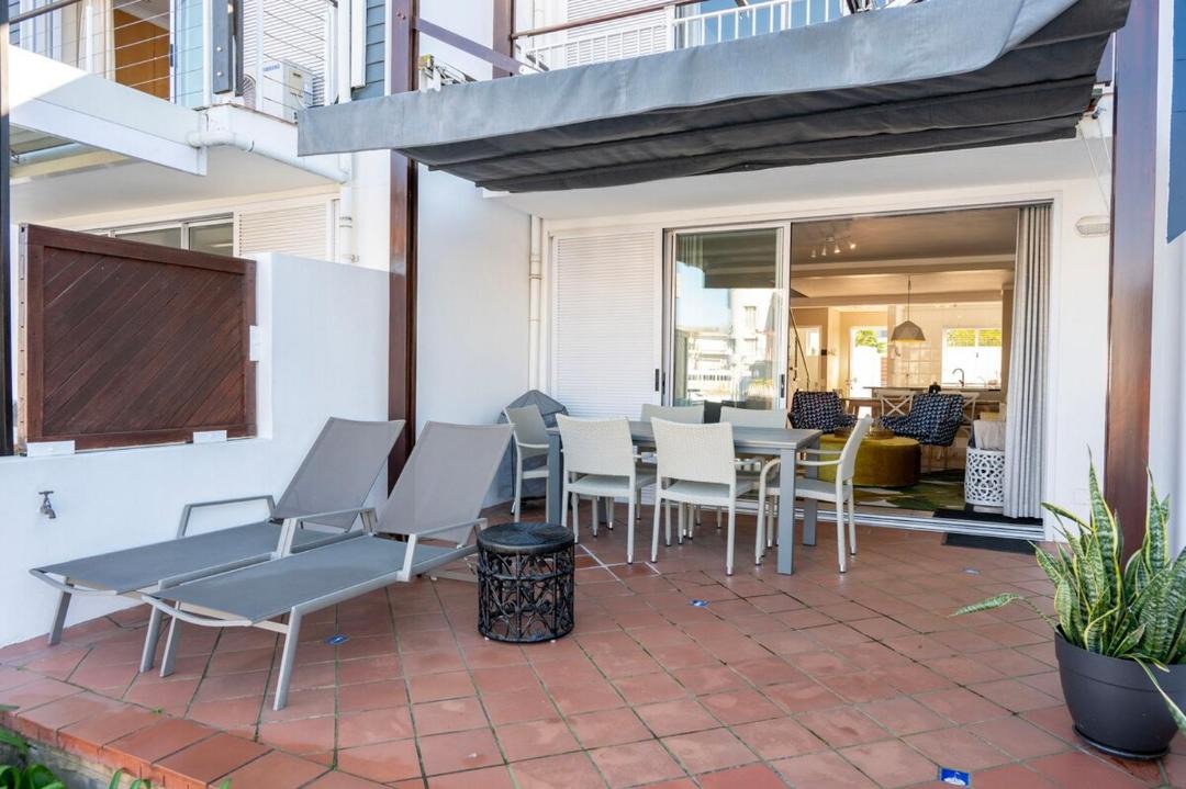 Photo of Patio Balcony in Waterfront