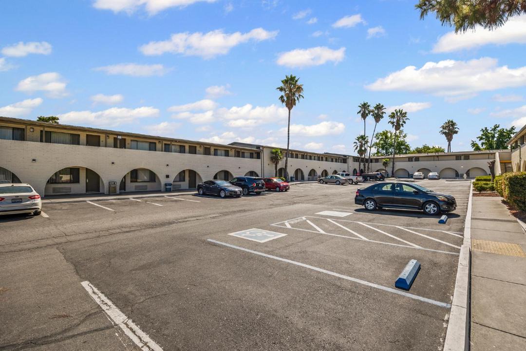Photo of Others in Folsom Road