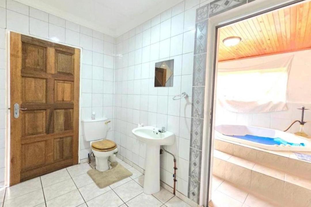 Photo of Bathroom in Vanderbijlpark
