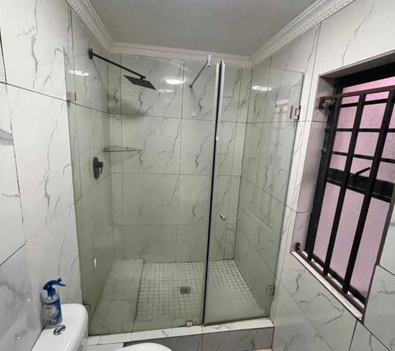 Photo of Bathroom in Bloubergstrand