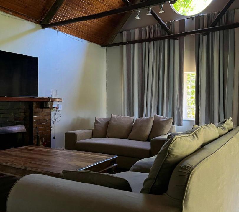 Photo of Livingroom in Hogsback