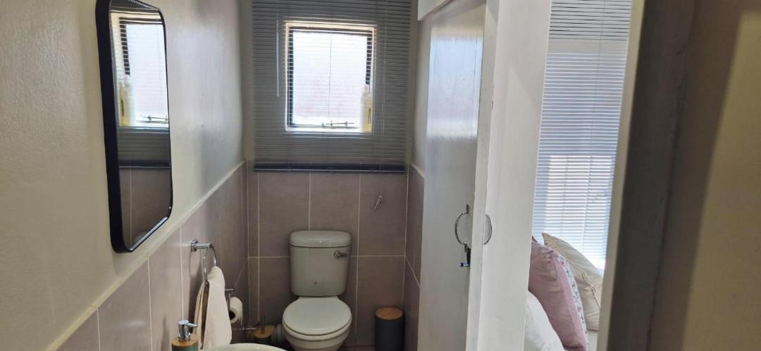 Photo of Bathroom in Akasia