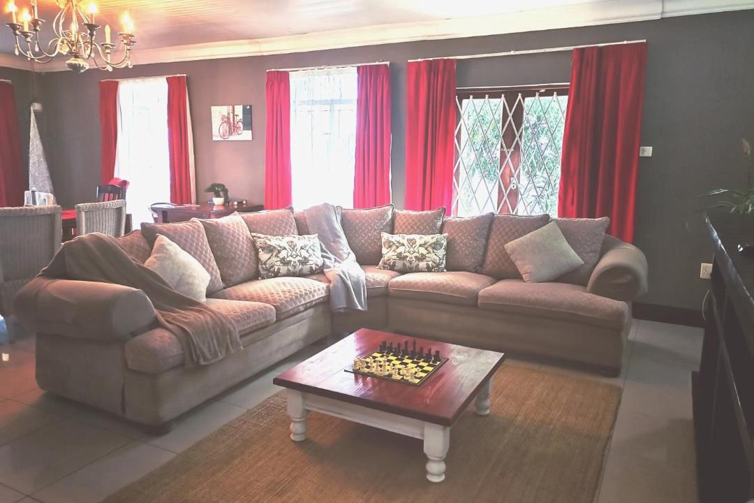 Photo of Livingroom in Drummond