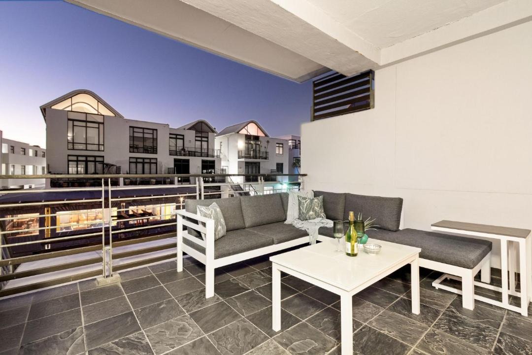 Photo of Patio Balcony in Big Bay