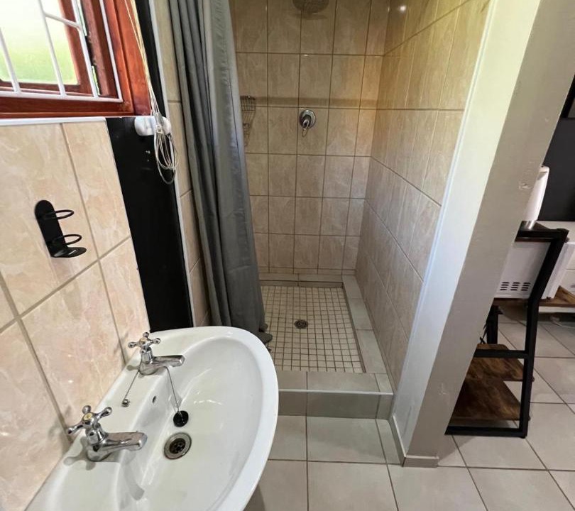 Photo of Bathroom in Uvongo