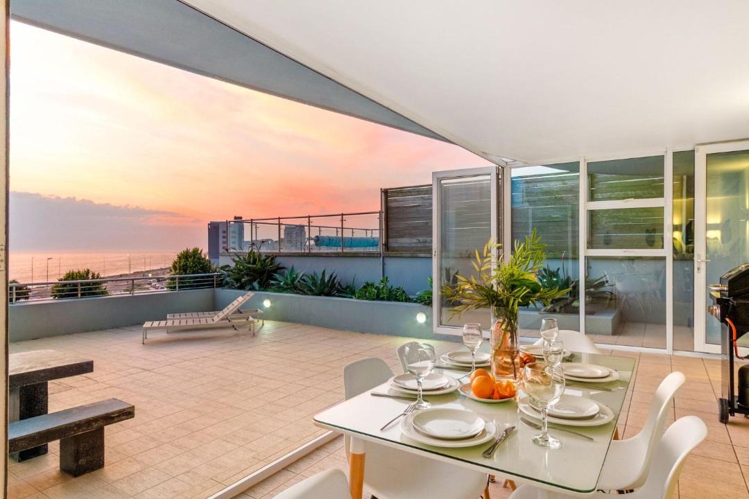Photo of Patio Balcony in Bloubergstrand