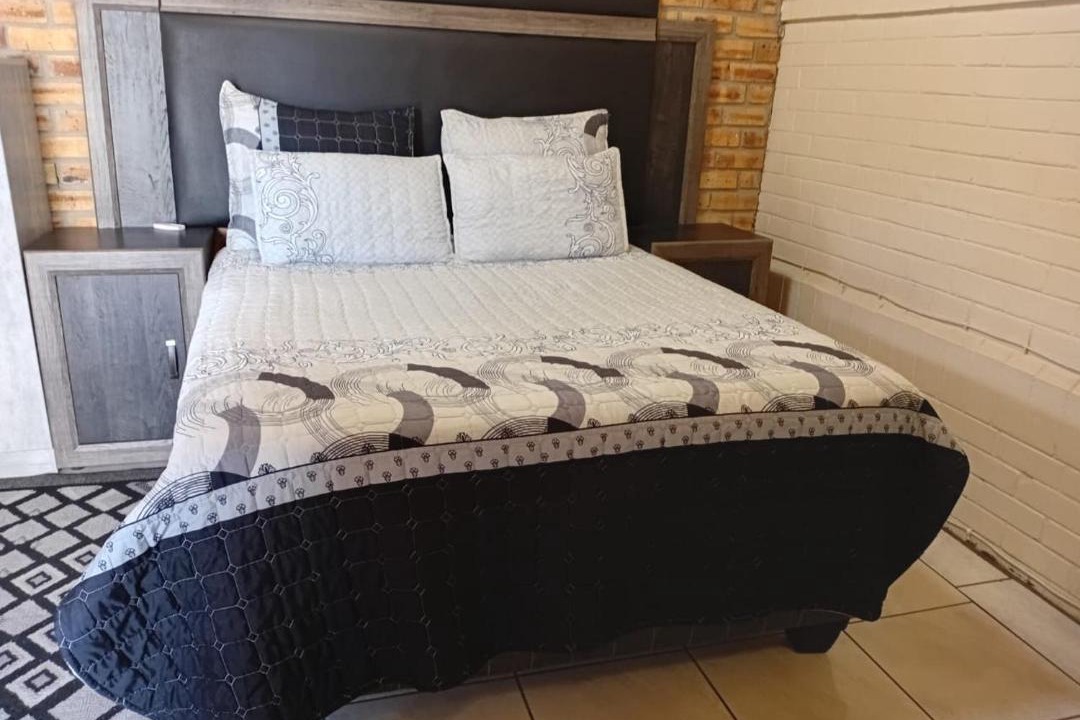 Photo of Bedroom in Kroonstad