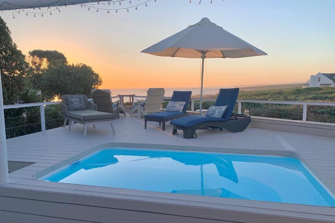 Photo of Patio Balcony in Grotto Bay