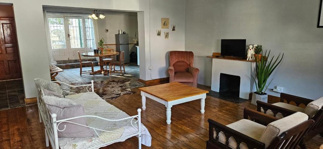 Photo of Livingroom in Graaff-Reinet