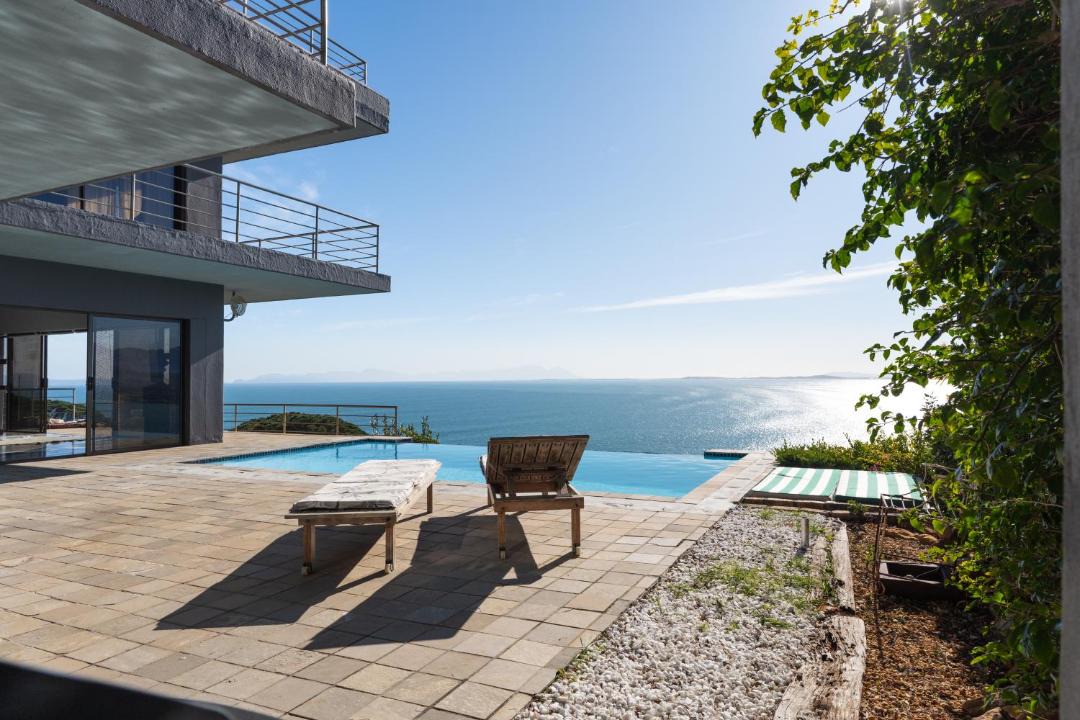 Photo of Patio Balcony in Mountainside