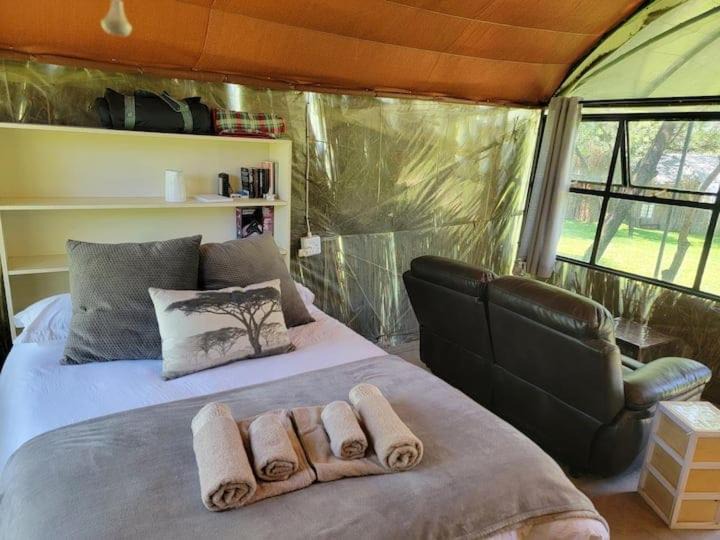 Photo of Bedroom in Thembelihle