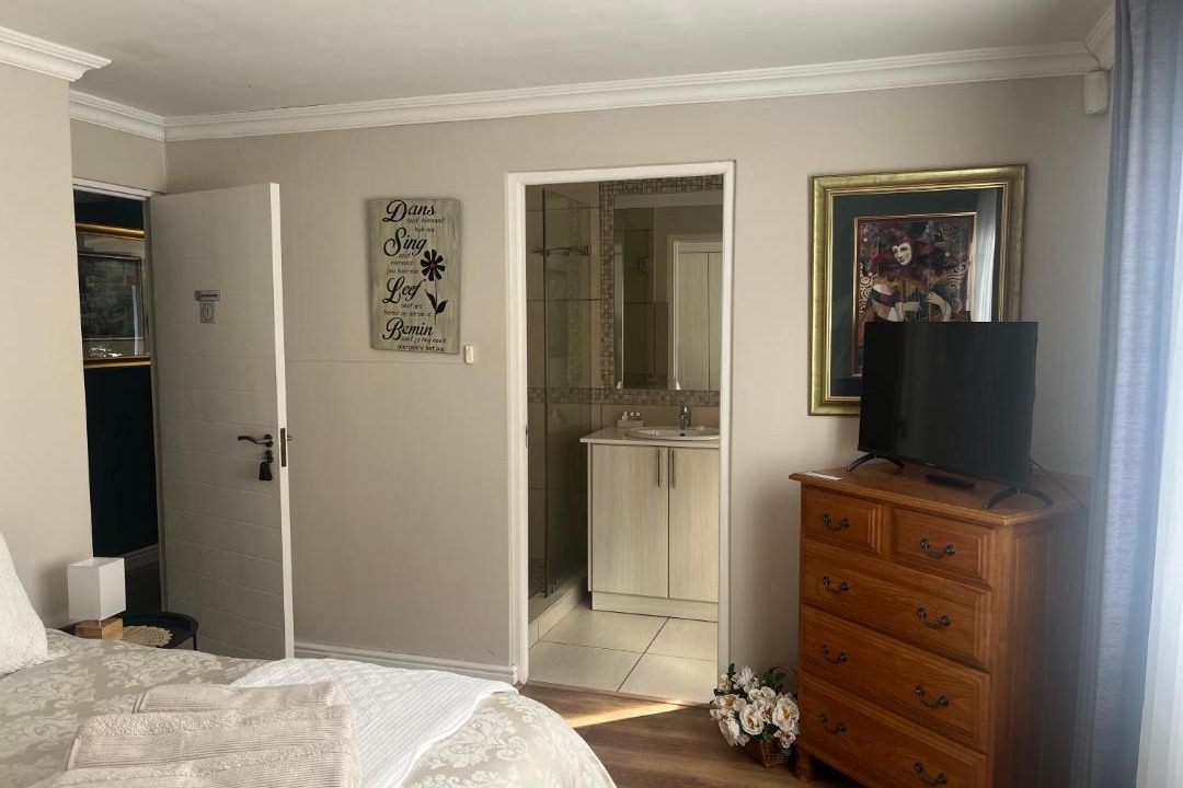 Photo of Bedroom in Somerset West
