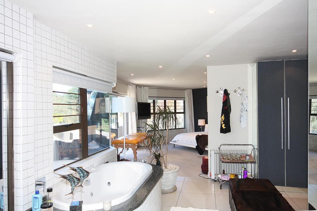 Photo of Bathroom in Greater Johannesburg Metropolitan Area