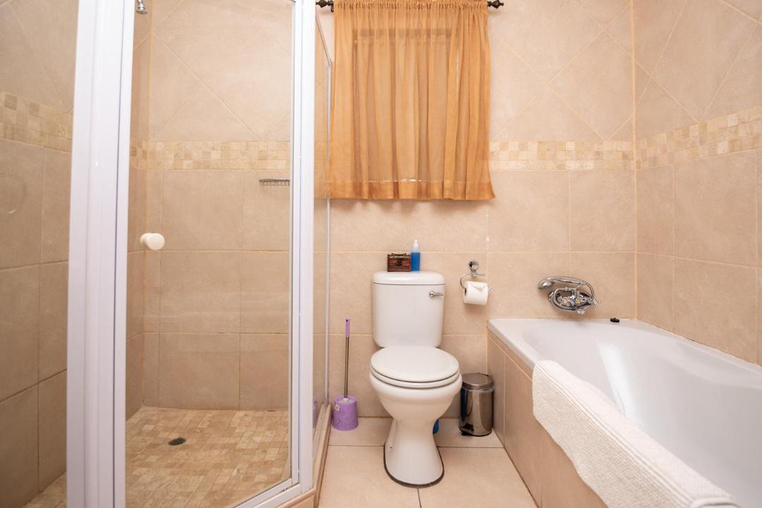 Photo of Bathroom in Kareeberg