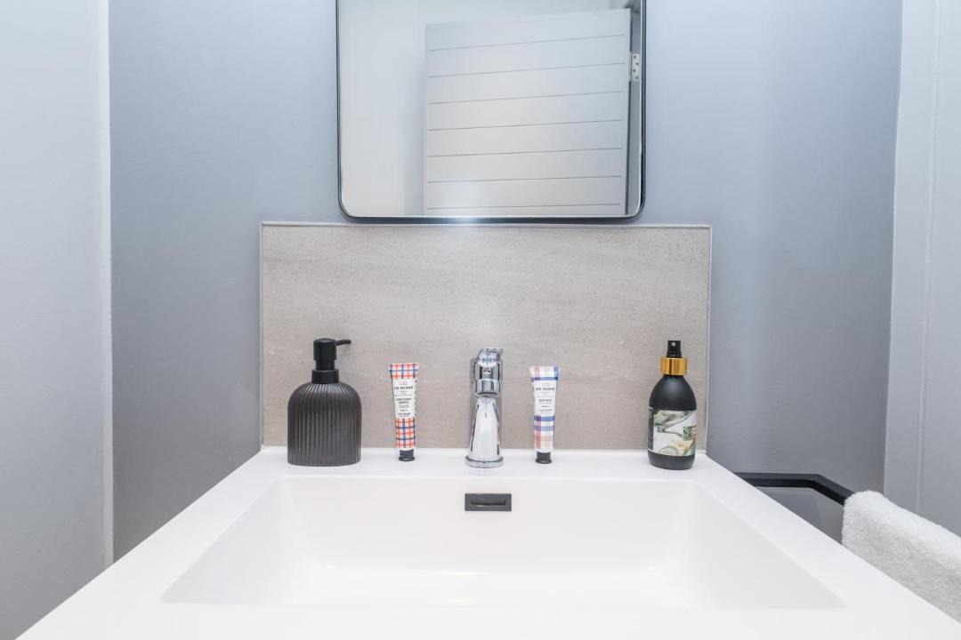 Photo of Bathroom in Observatory