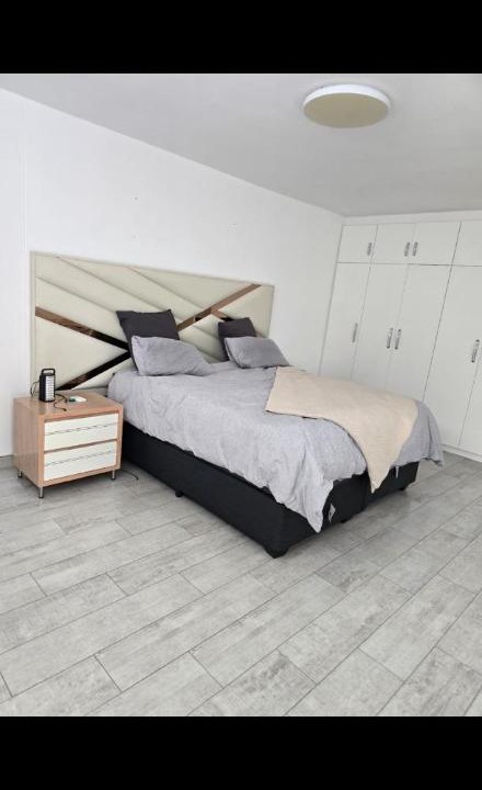 Photo of Bedroom in Pollok Beach