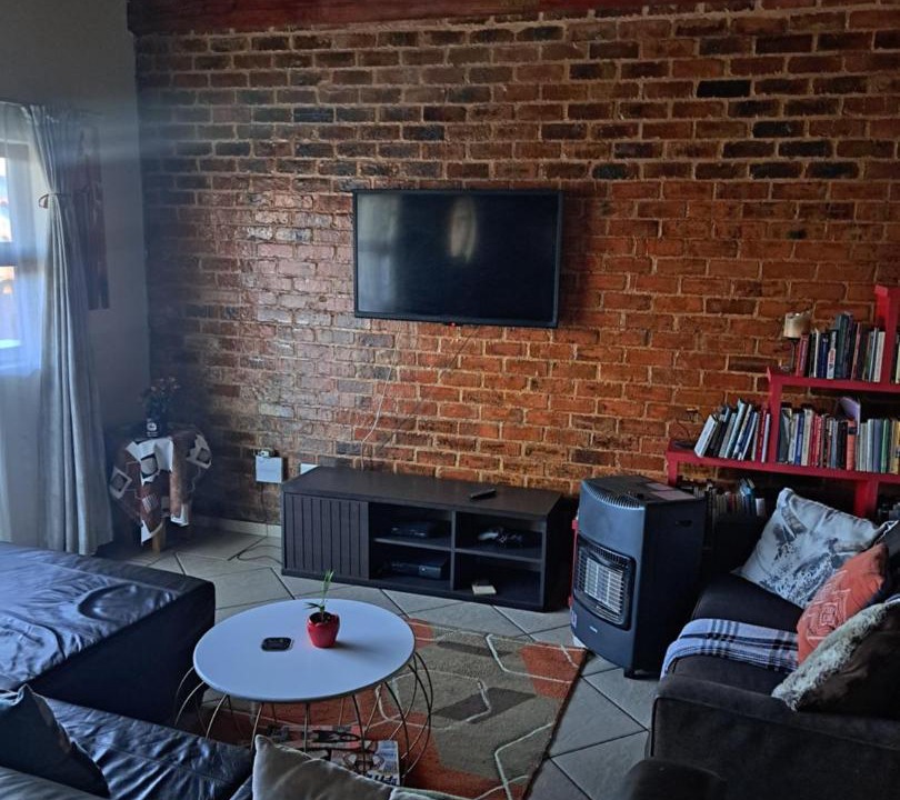 Photo of Livingroom in Northcliff